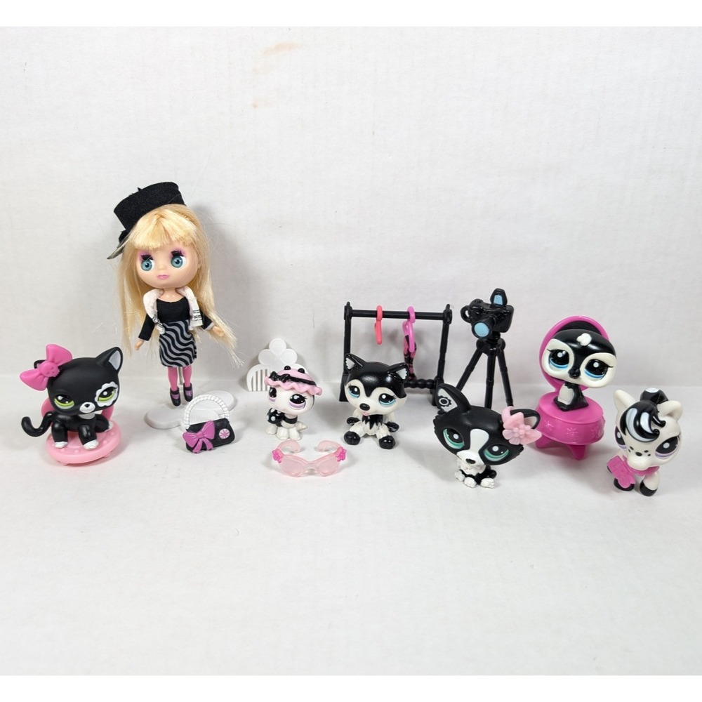 Littlest Pet Shop Blythe Fashion Shoot NEARLY COMPLETE Black & White Collection